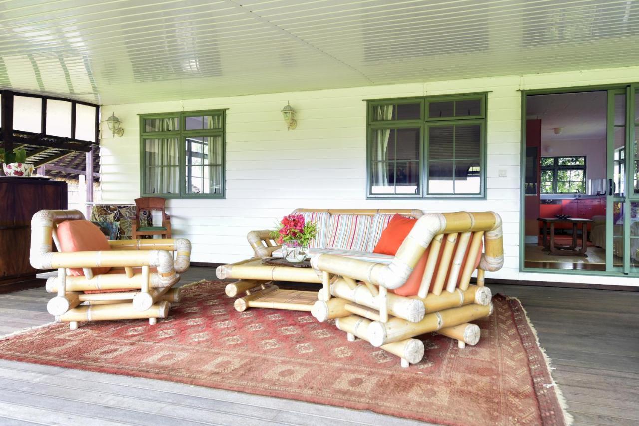 Omati Lodge Taravao Bagian luar foto