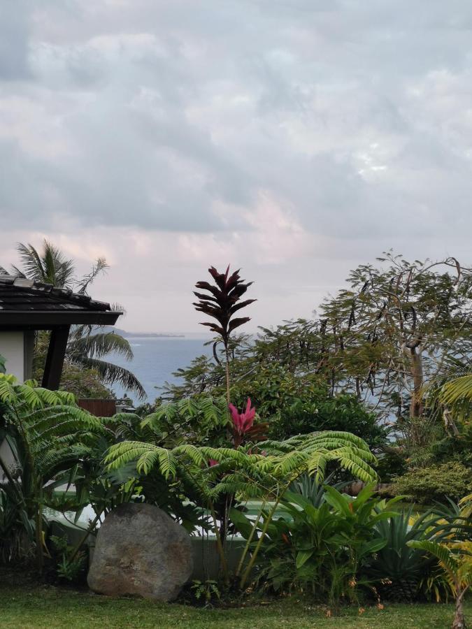 Omati Lodge Taravao Bagian luar foto
