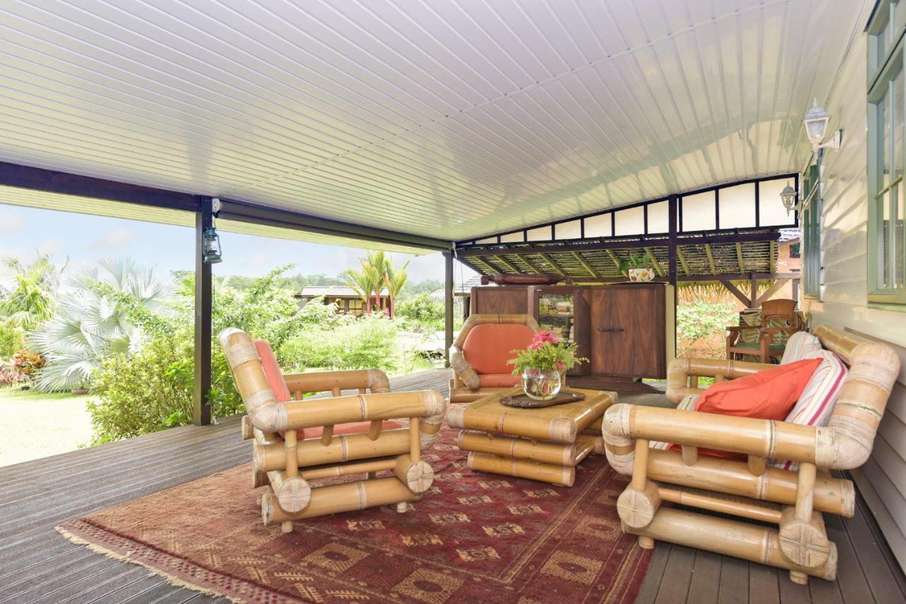 Omati Lodge Taravao Bagian luar foto
